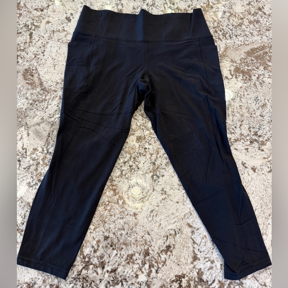 Athleta Salutations High-Waisted Black 7/8 Leggings